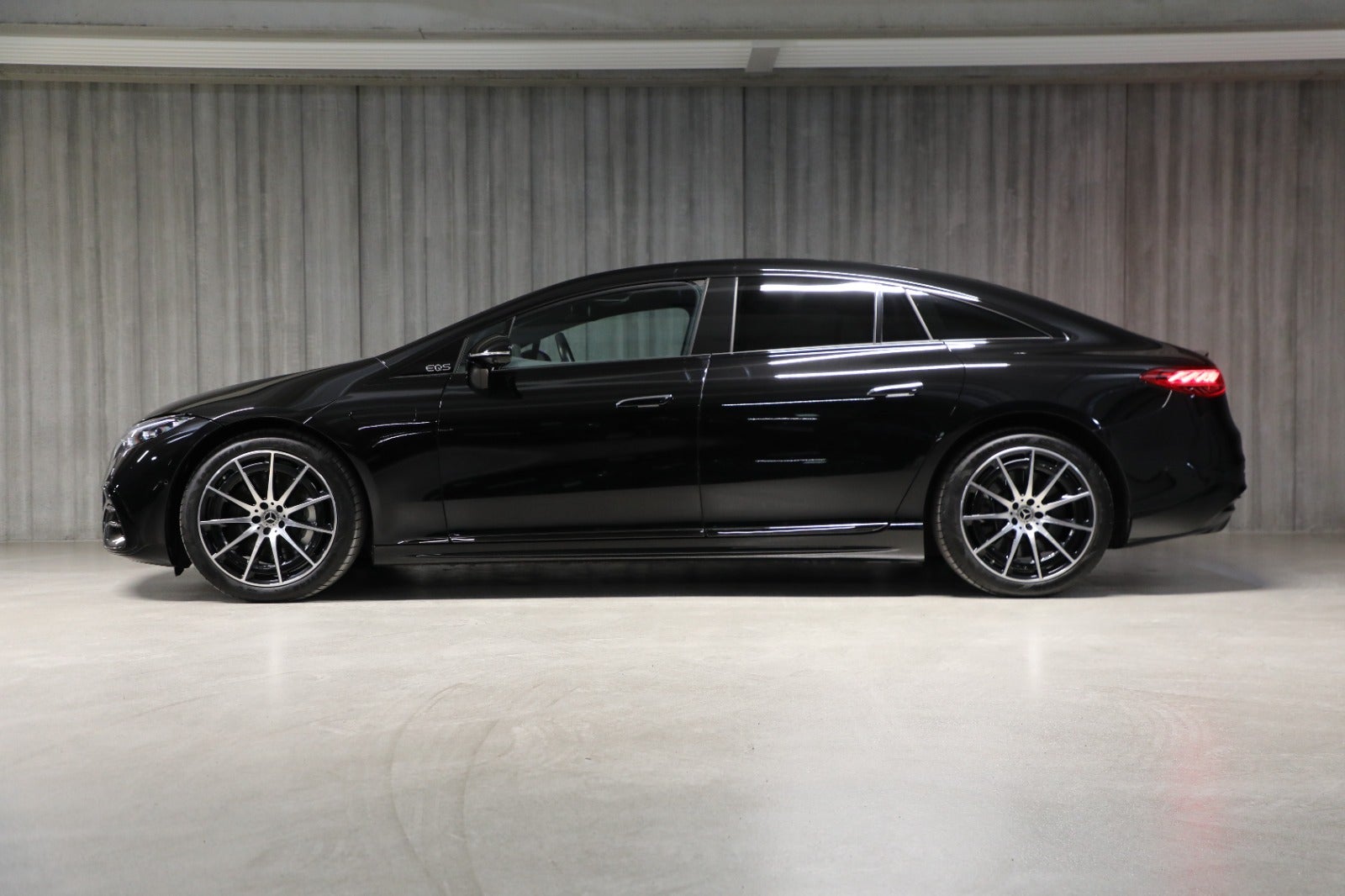 Mercedes-Benz EQS450+ AMG Line