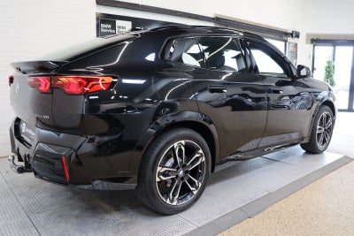 BMW iX2 eDrive20 Fully Charged M-Sport