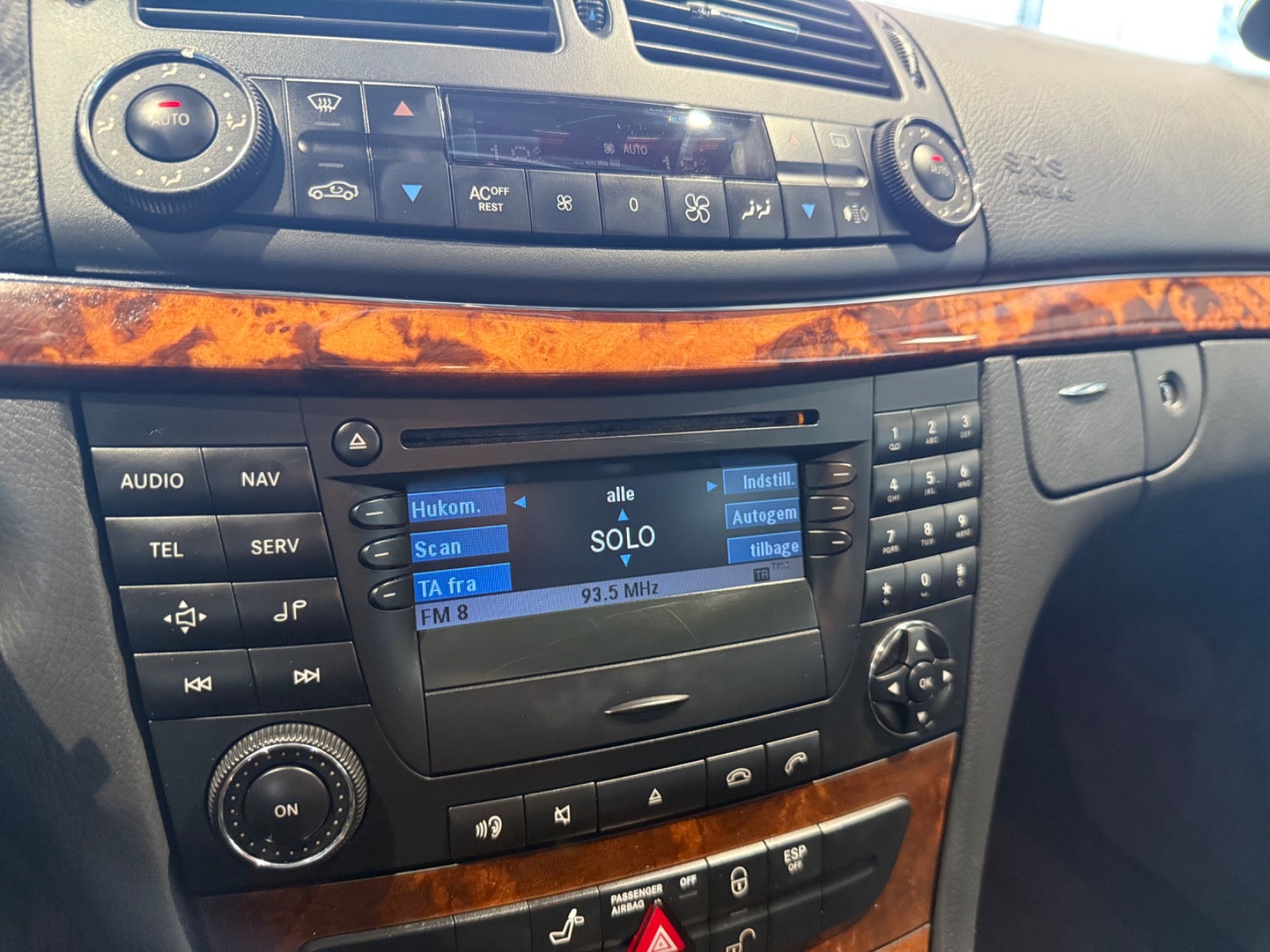 Billede af Mercedes E240 2,6 Elegance aut.