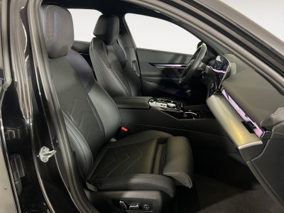 BMW i5 eDrive40 Fully Charged M-Sport