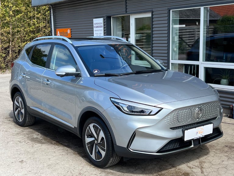MG ZS Luxury