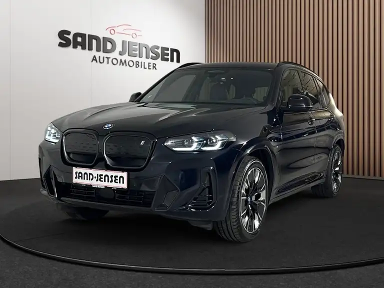 BMW iX3 Charged Plus M-Sport Van