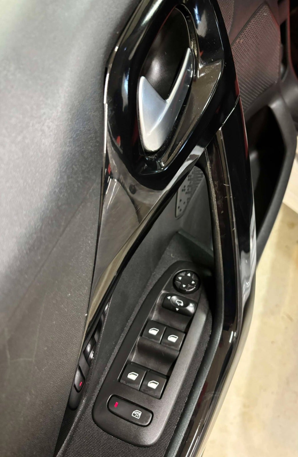 Billede af Peugeot 208 1,2 PureTech 82 Allure+