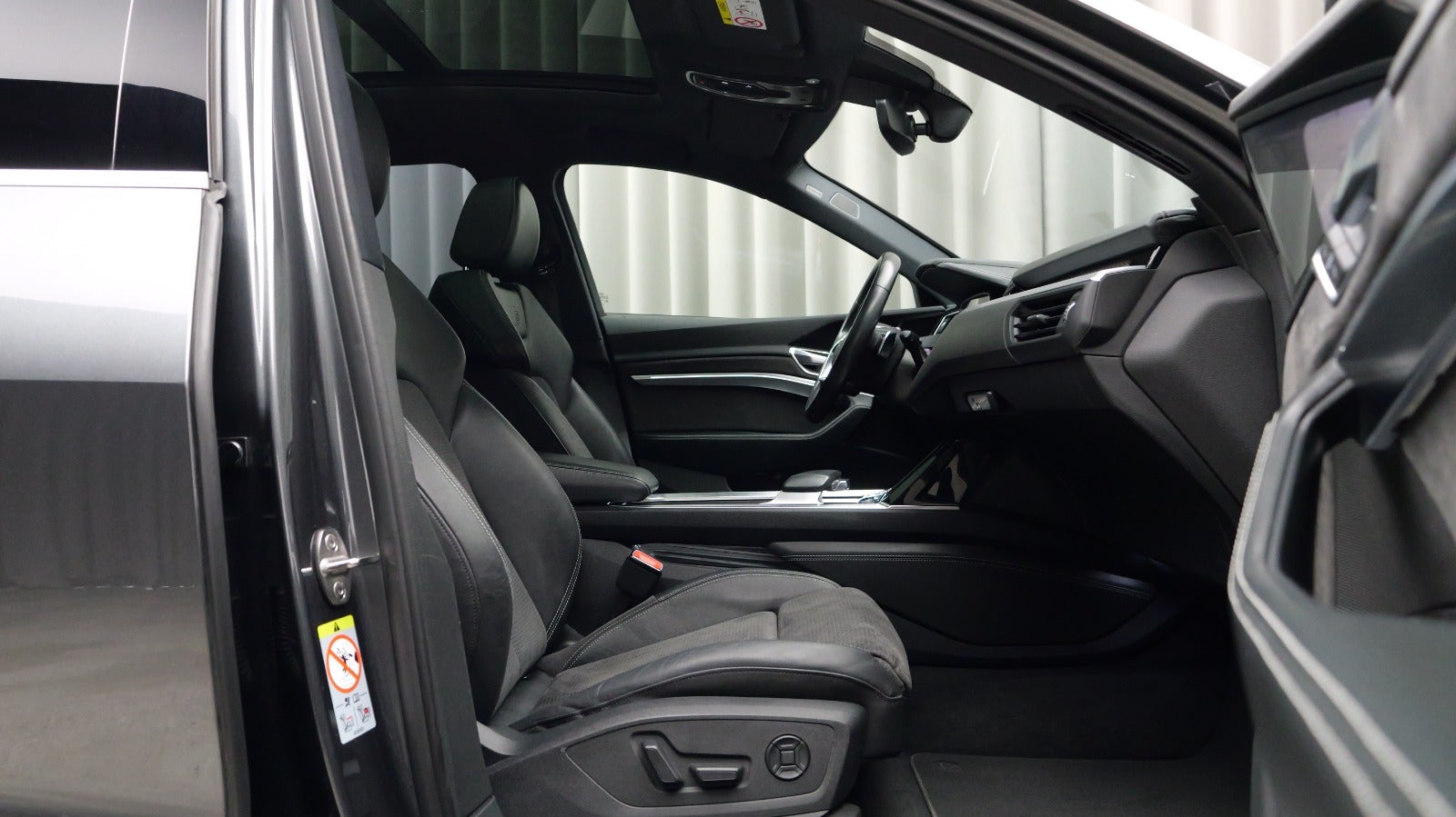Audi e-tron S-line quattro