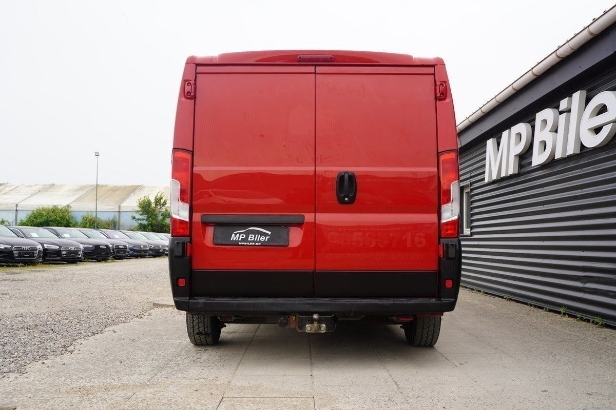 Billede af Peugeot Boxer 330 2,0 BlueHDi 130 L2H2