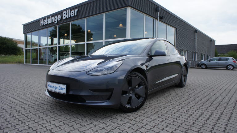 Tesla Model 3 Standard Range+ RWD