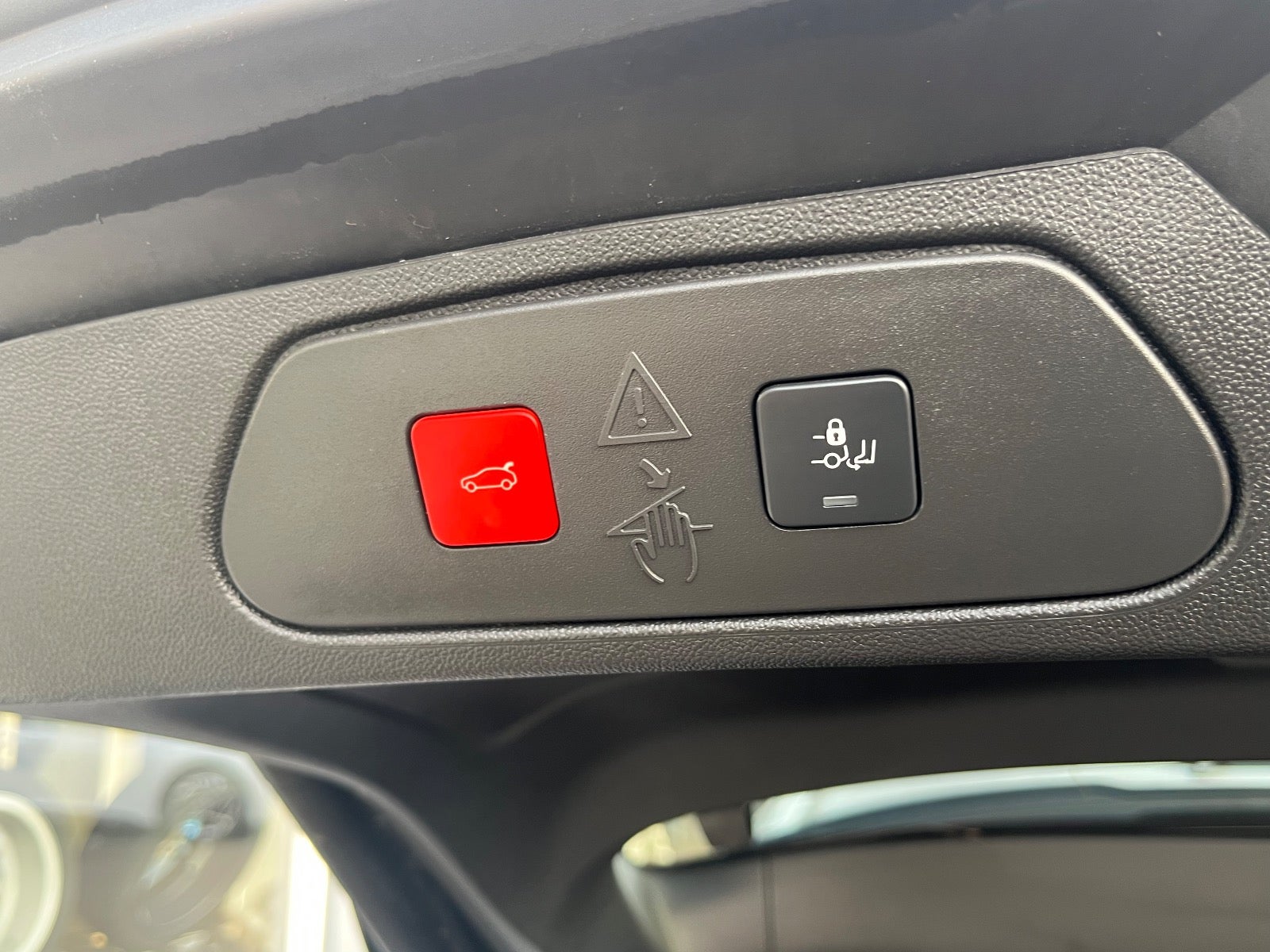 Billede af Opel Grandland X 1,6 Hybrid Ultimate aut.