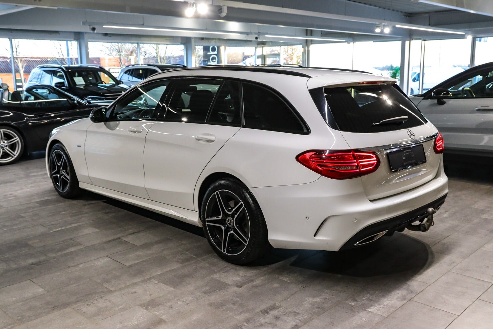 Billede af Mercedes C220 d 2,0 AMG Line Night Edition stc. aut.