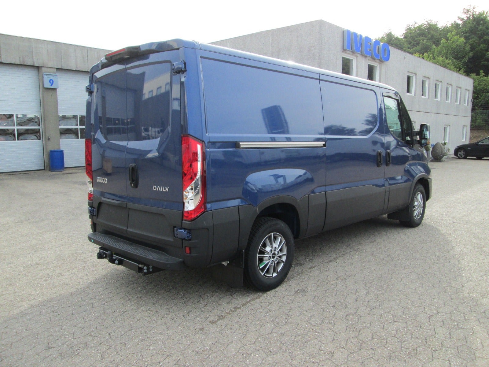 Billede af Iveco Daily 3,0 35S18 9m³ Van AG8