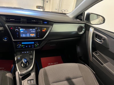 Toyota Auris Hybrid H2+ Comfort Touring Sports CVT