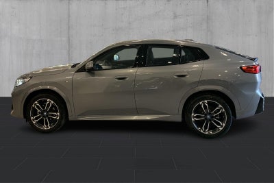 BMW iX2 eDrive20 M-Sport - 1