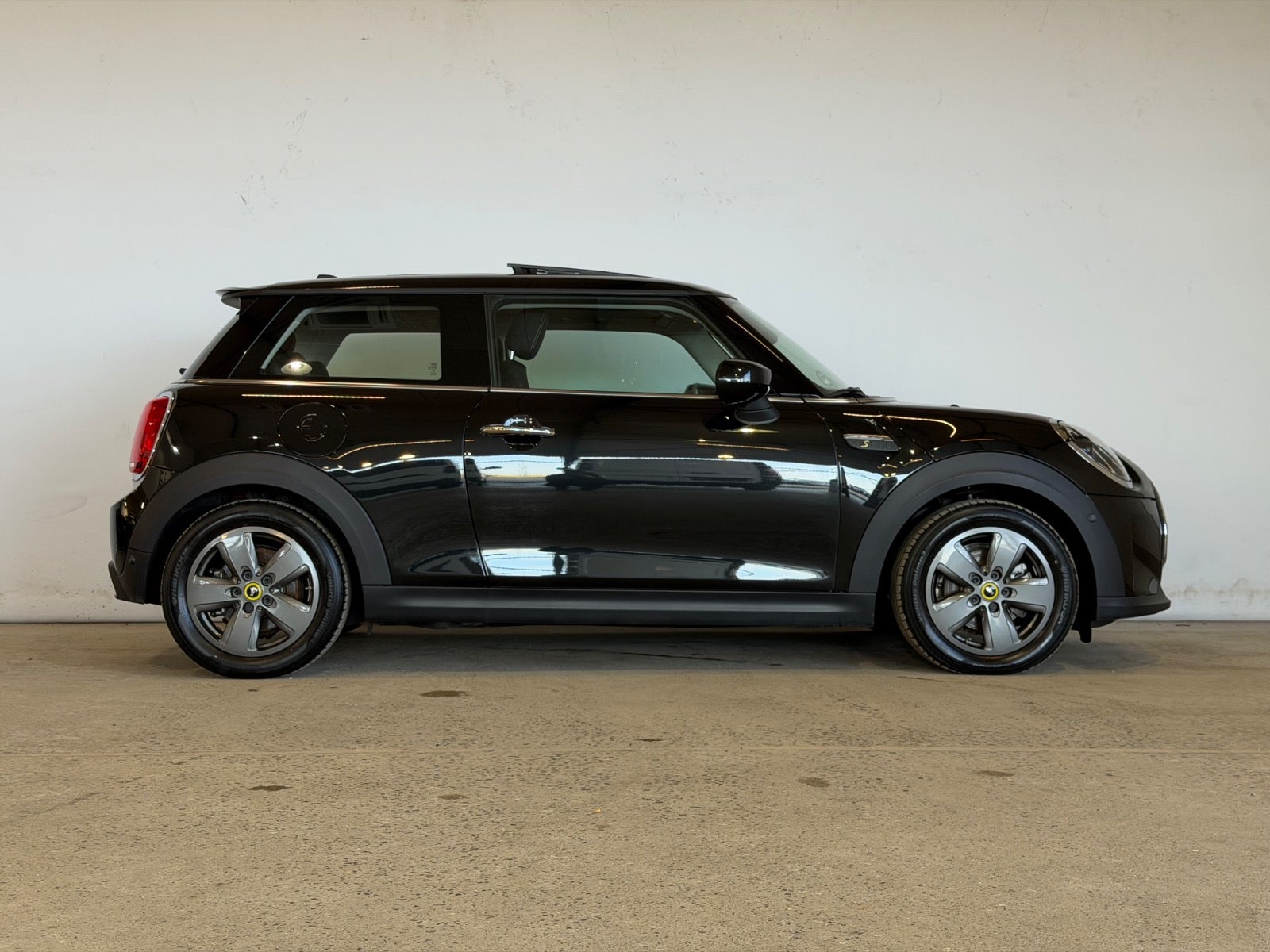 MINI Cooper SE Essential