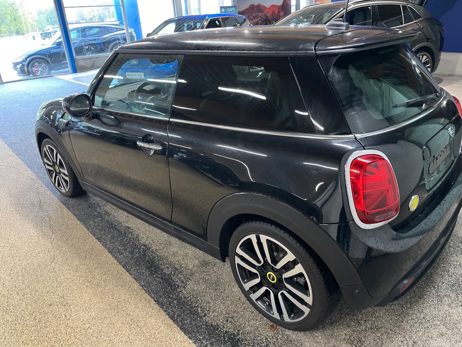 MINI Cooper SE Classic Trim