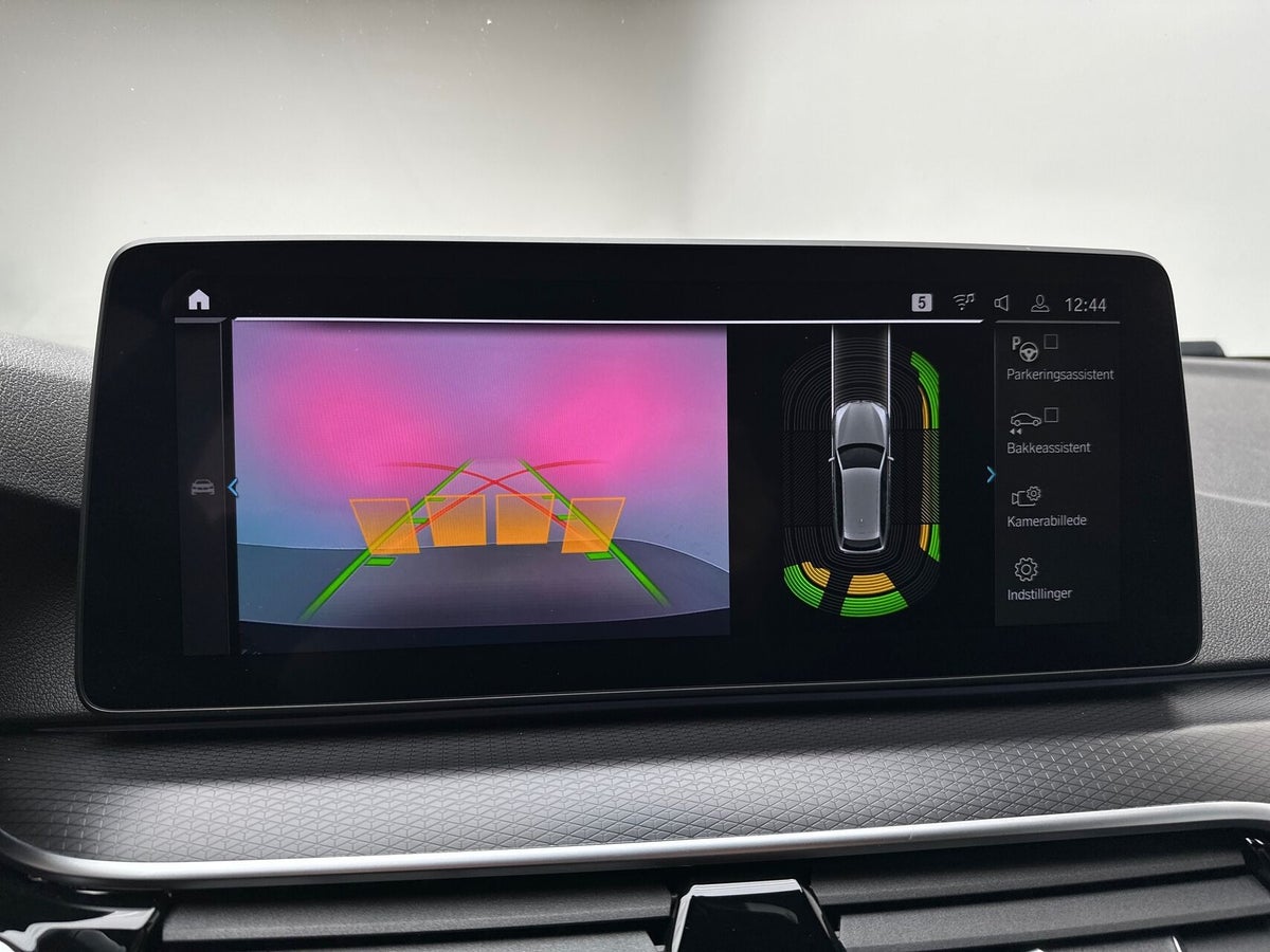 BMW 530e Touring M-Sport aut. billede 16