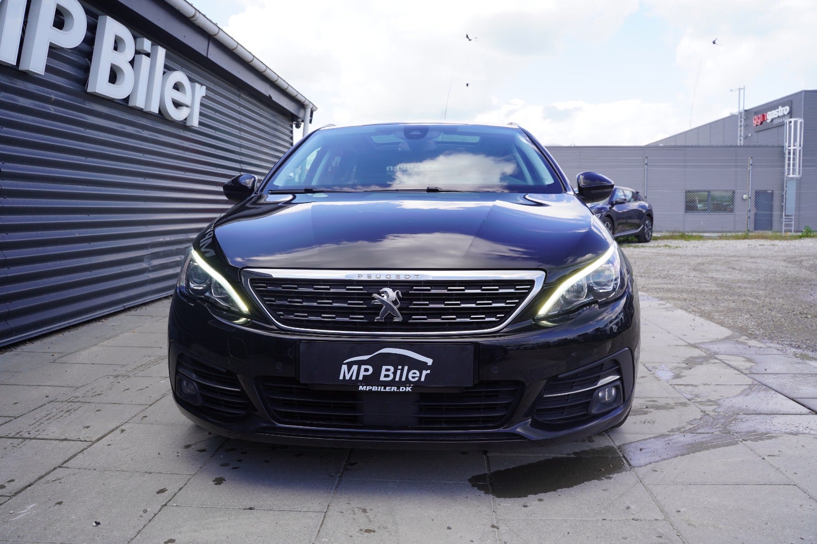 Billede af Peugeot 308 1,5 BlueHDi 130 Allure+ Sky SW