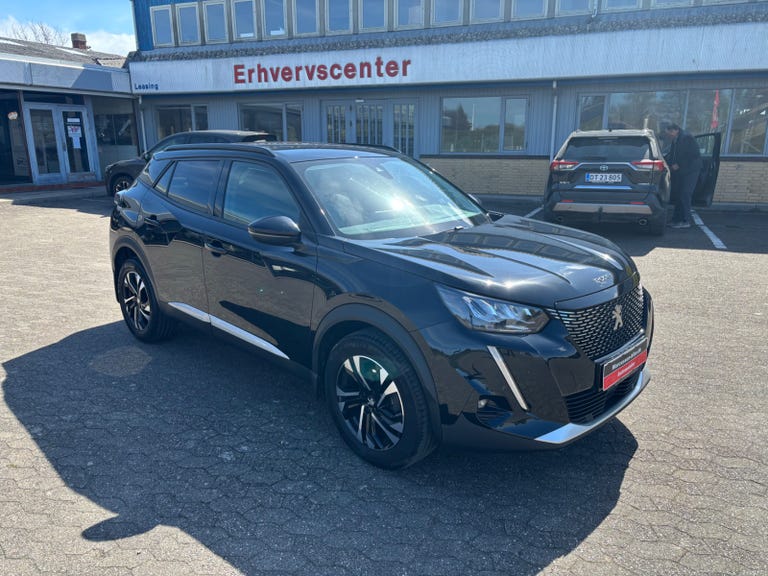 Peugeot 2008 PureTech 130 Allure Pack