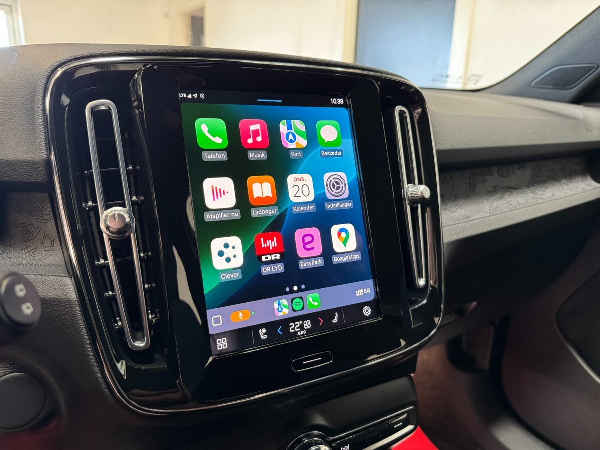 Volvo XC40 P6 ReCharge Core