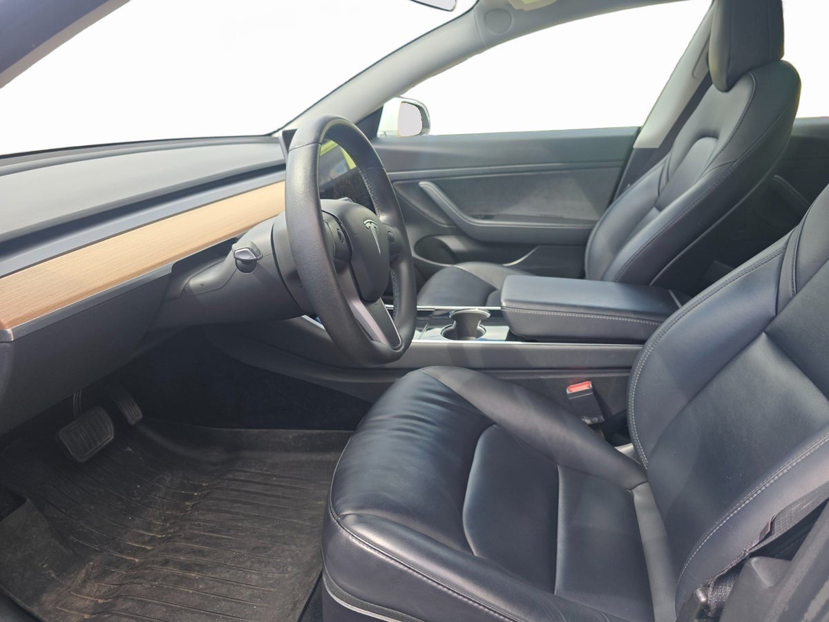 Billede af Tesla Model 3  Standard Range+ RWD