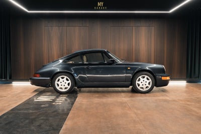 Porsche 911 3,6 Carrera 2 Coupé Benzin modelår 1990 km 26000, uden afgift, Særligt:
- Baghjulstræk
-