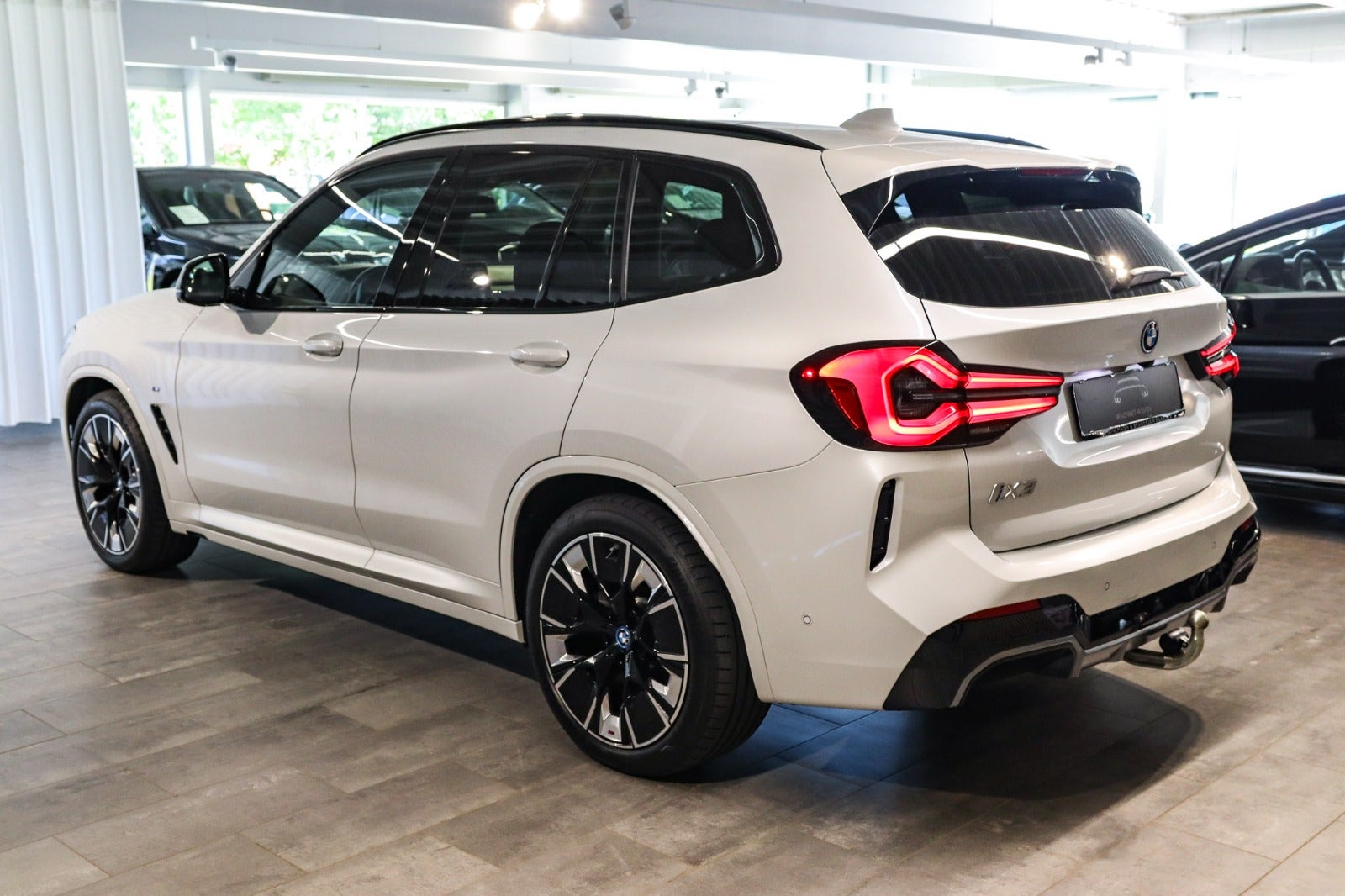 Billede af BMW iX3  Charged Plus M-Sport