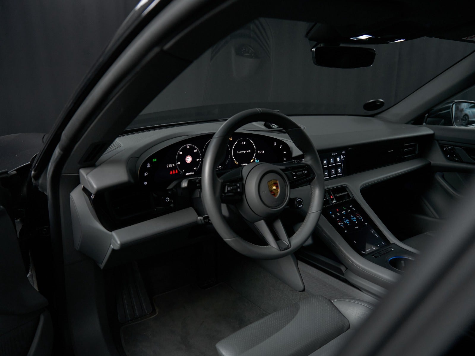 Gallery image 10 of 18