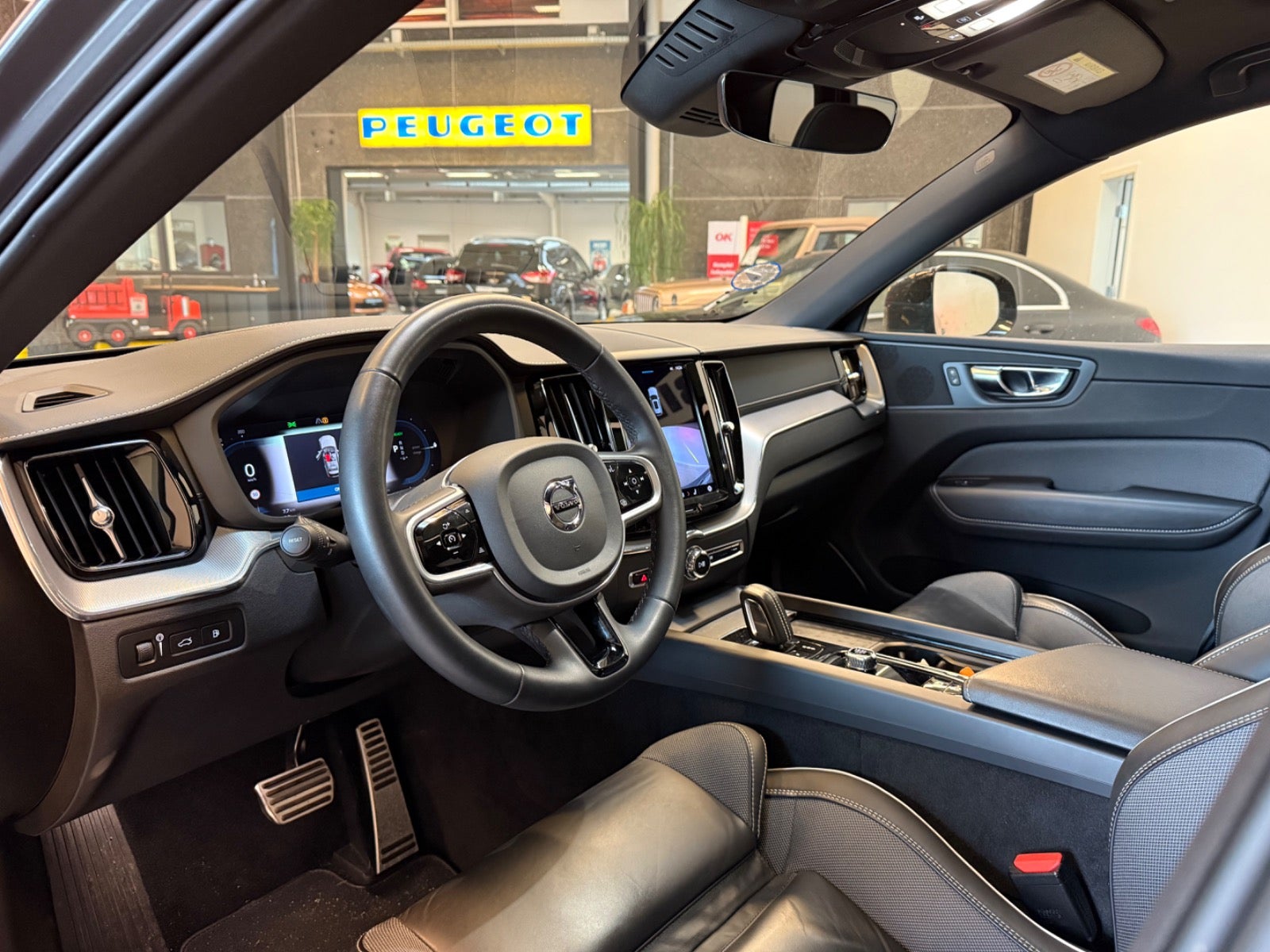 Volvo XC60 T6 ReCharge R-Design aut. AWD