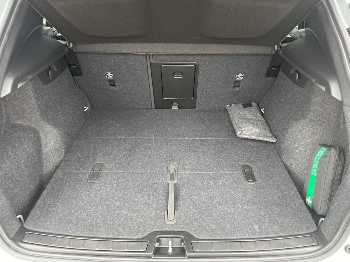 Volvo EX40 Extended Range Black Edition billede 14