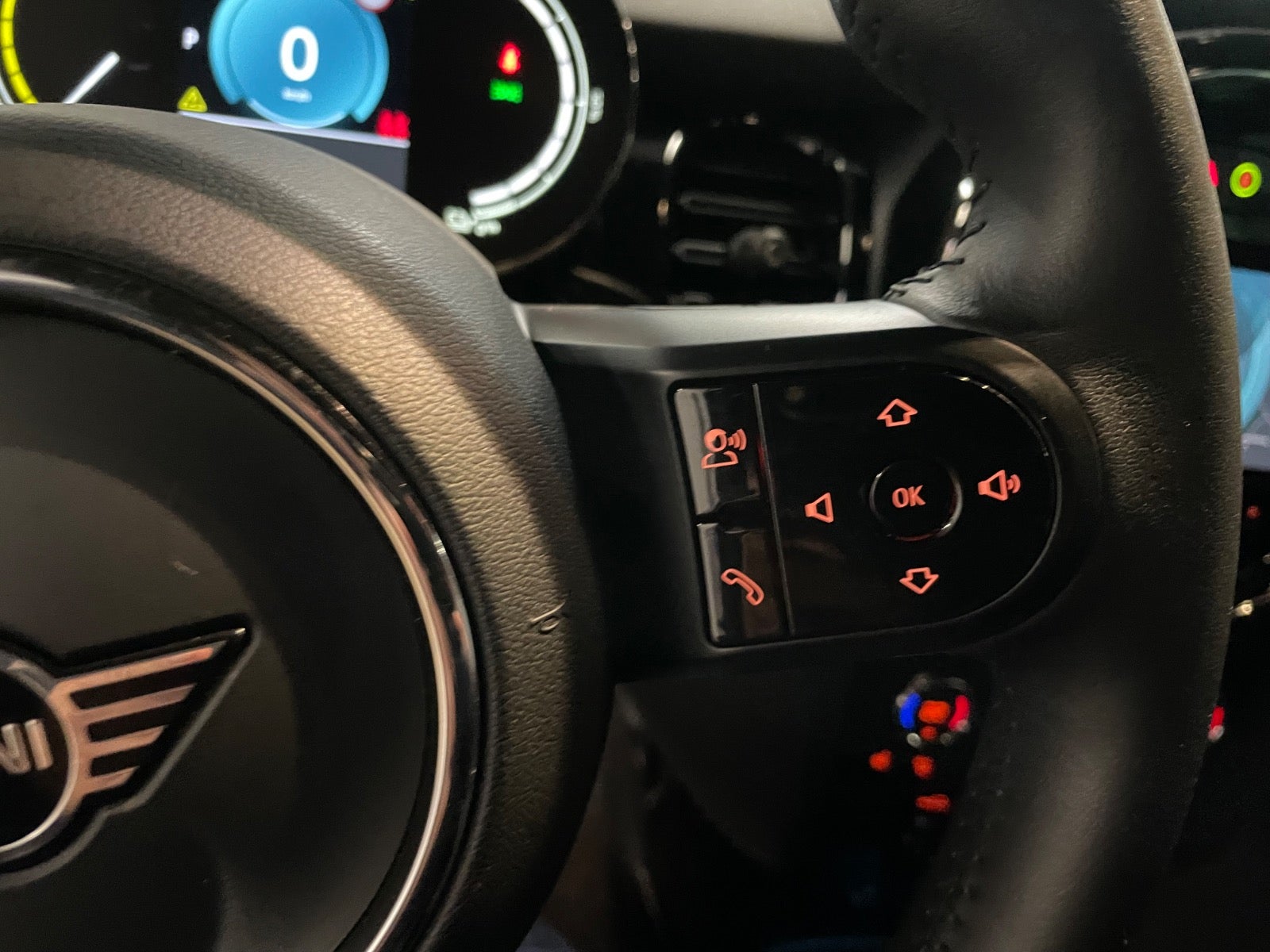 MINI Cooper SE Classic Trim