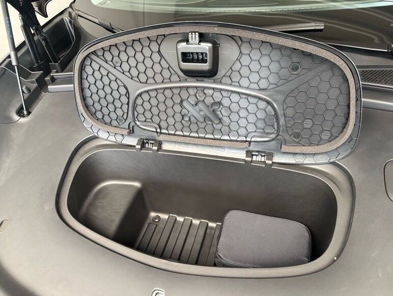 MG IM6 Performance AWD
