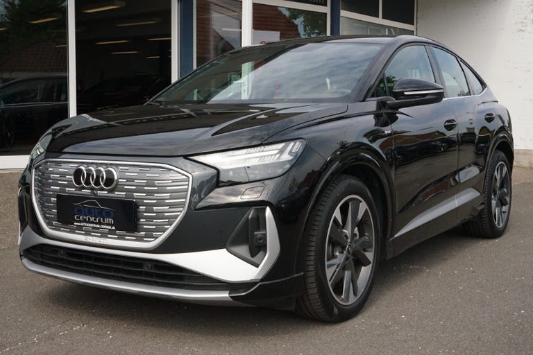 Audi Q4 e-tron S-line Sportback quattro