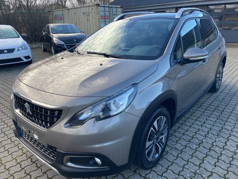 Peugeot 2008 BlueHDi 100 Desire Sky