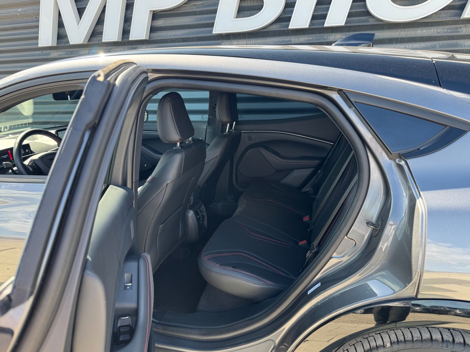 Billede af Ford Mustang Mach-E 88 Premium Extended Range