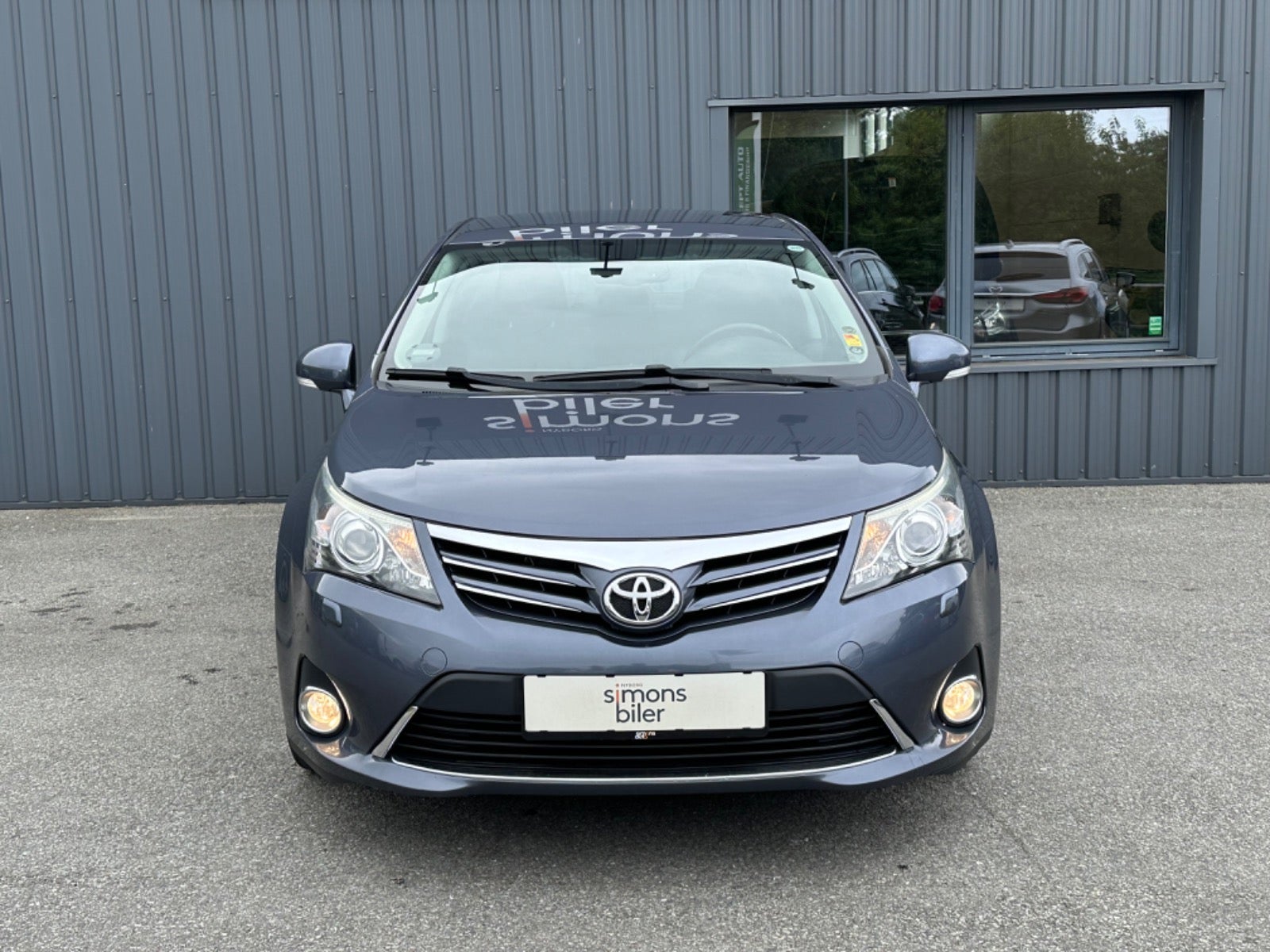 Toyota Avensis 2012