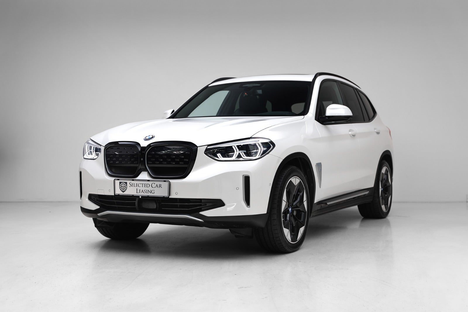 BMW iX3 Impressive