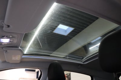 Peugeot 208 VTi 82 Allure Sky