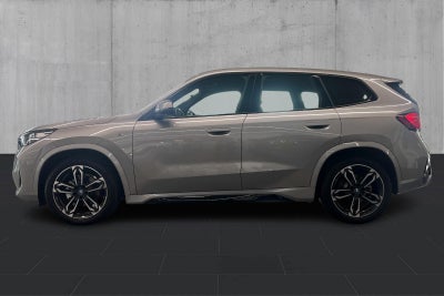 BMW iX1 eDrive20 M-Sport - 1