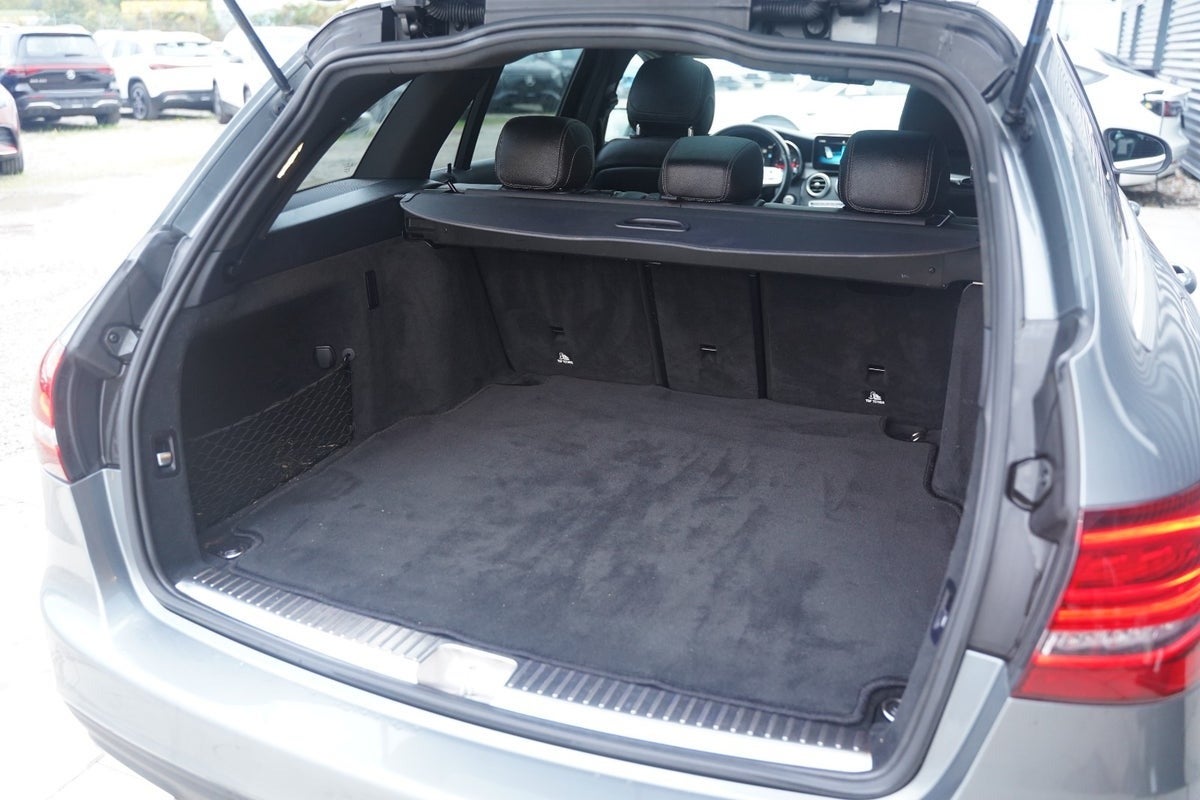 Billede af Mercedes C220 d 2,0 AMG Line stc. aut.