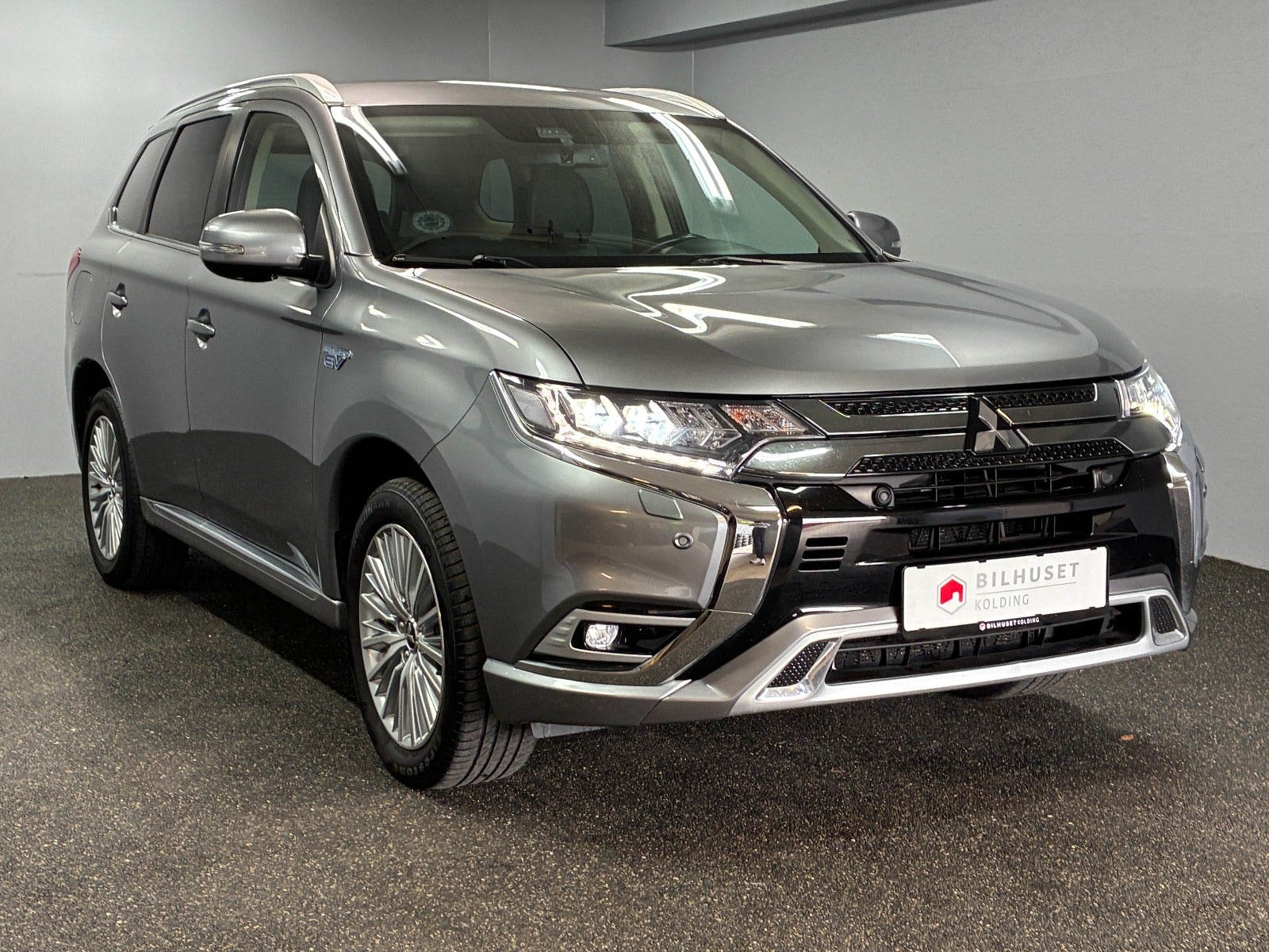 Billede af Mitsubishi Outlander 2,4 PHEV Intense CVT 4WD