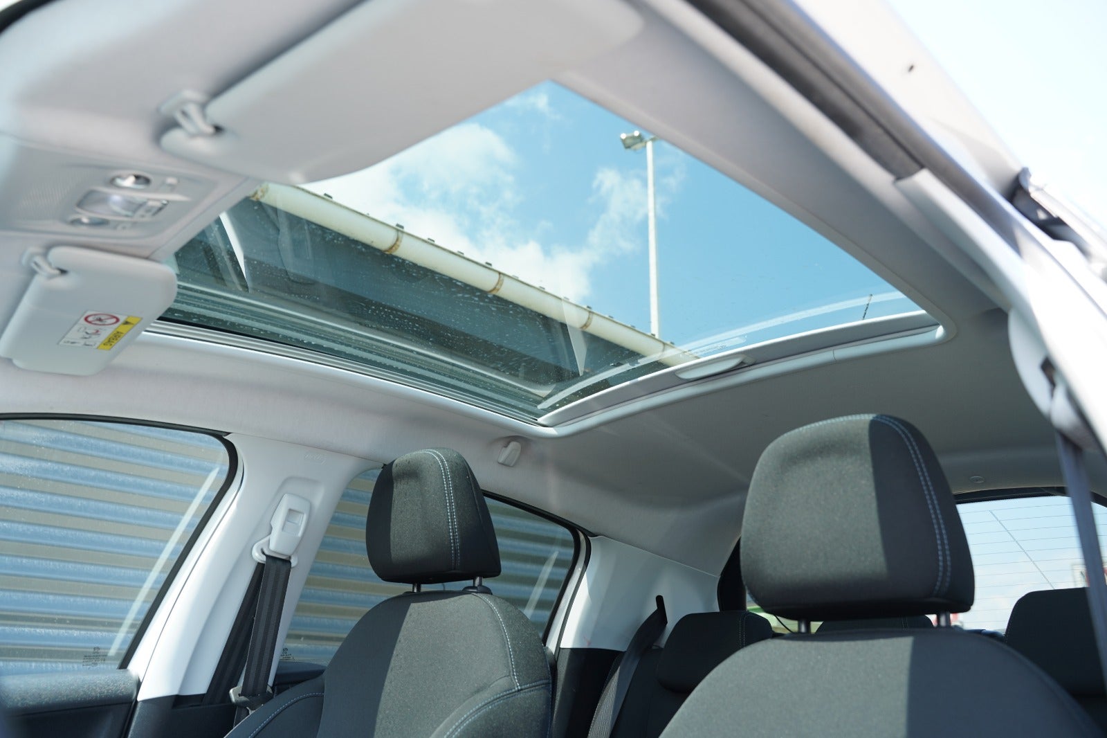 Billede af Peugeot 208 1,2 VTi 82 Supreme Sky