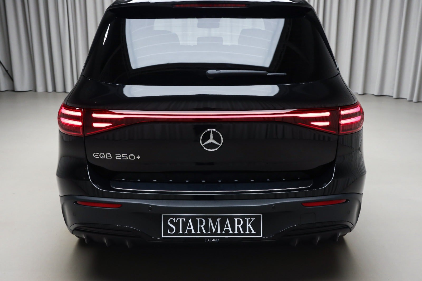 Mercedes-Benz EQB 250+