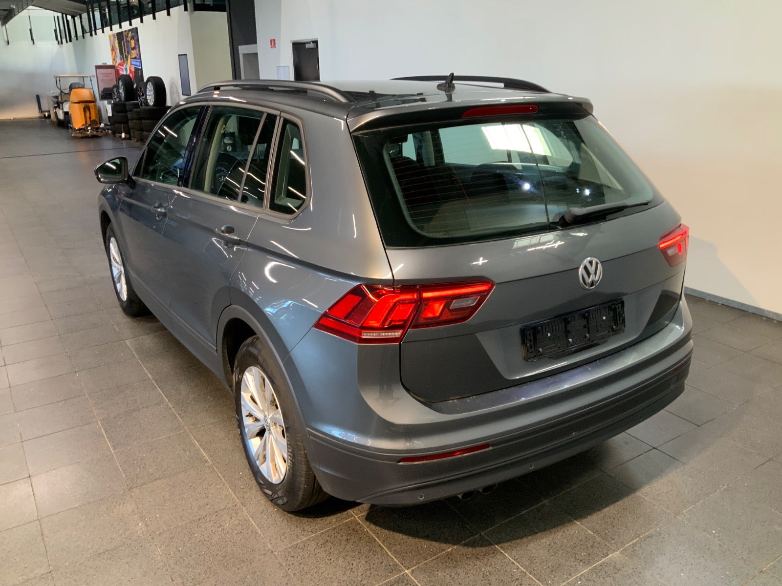 VW Tiguan (4/8)