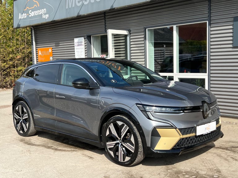Renault Megane E-Tech Iconic
