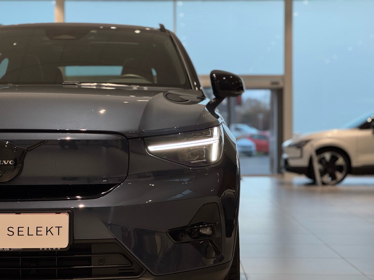 Volvo EX40 Extended Range Black Edition billede 23