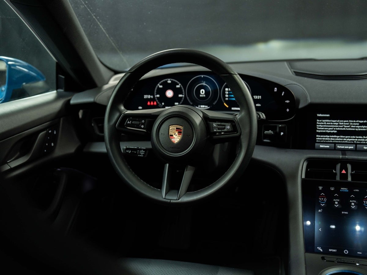 Gallery image 14 of 18