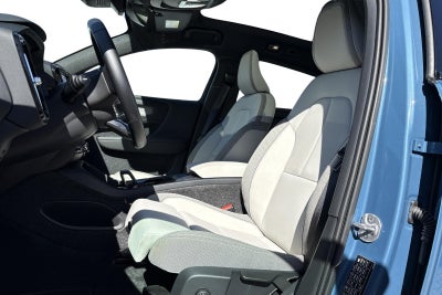 Volvo EC40 Extended Range Plus 2025