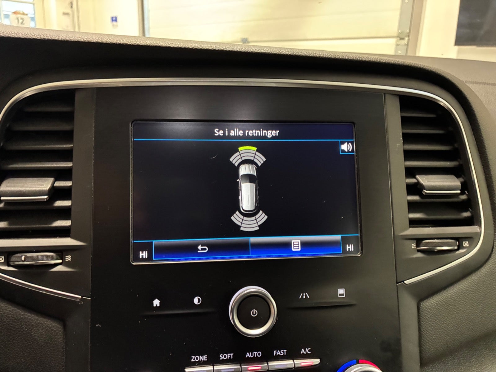 Billede af Renault Megane IV 1,2 TCe 130 Zen Sport Tourer