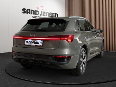 Audi Q8 e-tron S-line quattro Van