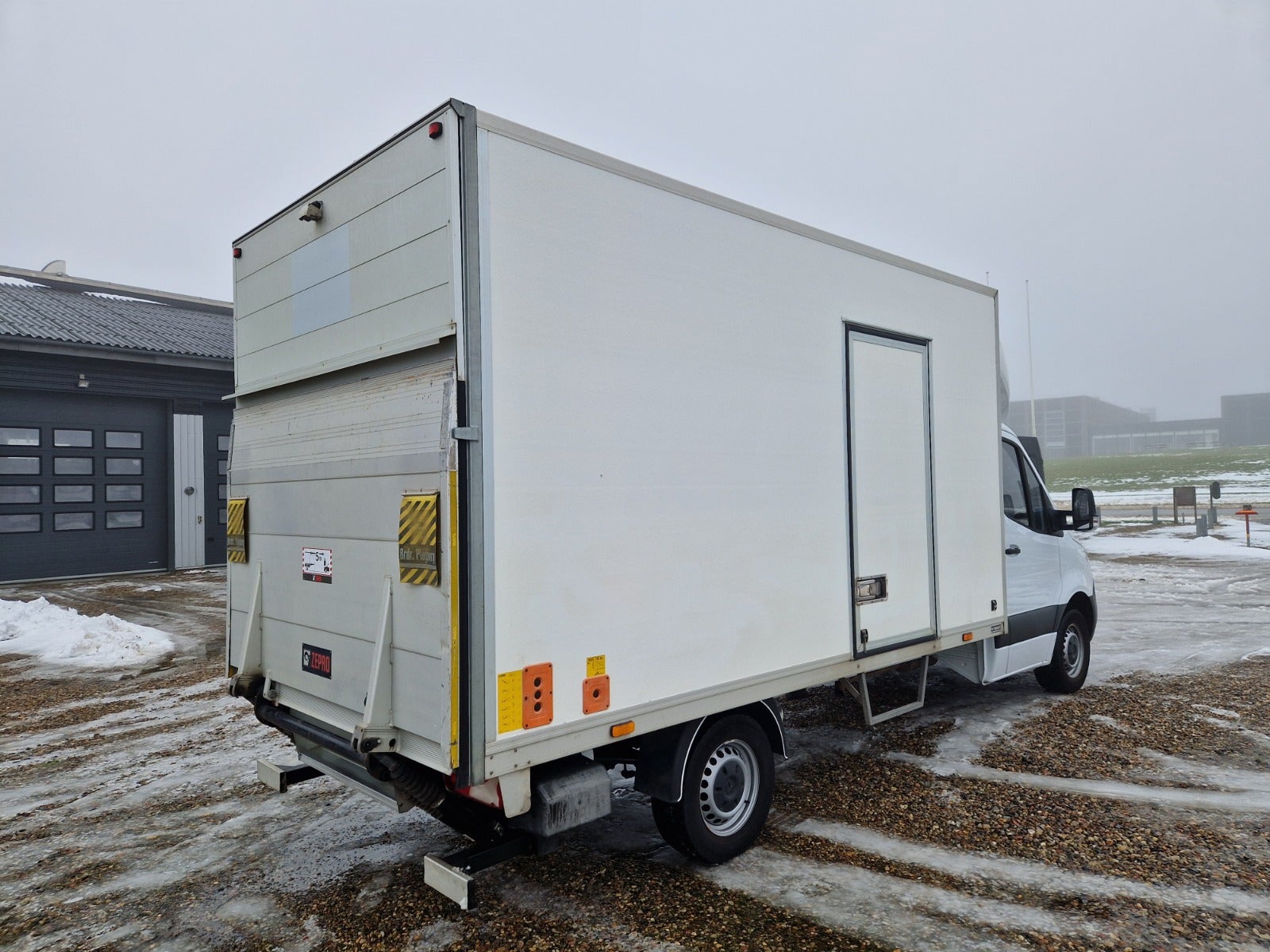 Billede af Mercedes Sprinter 315 2,0 CDi A3 Alukasse m/lift aut. RWD