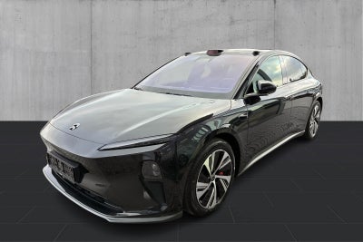 NIO ET5 75 Standard Range 4d