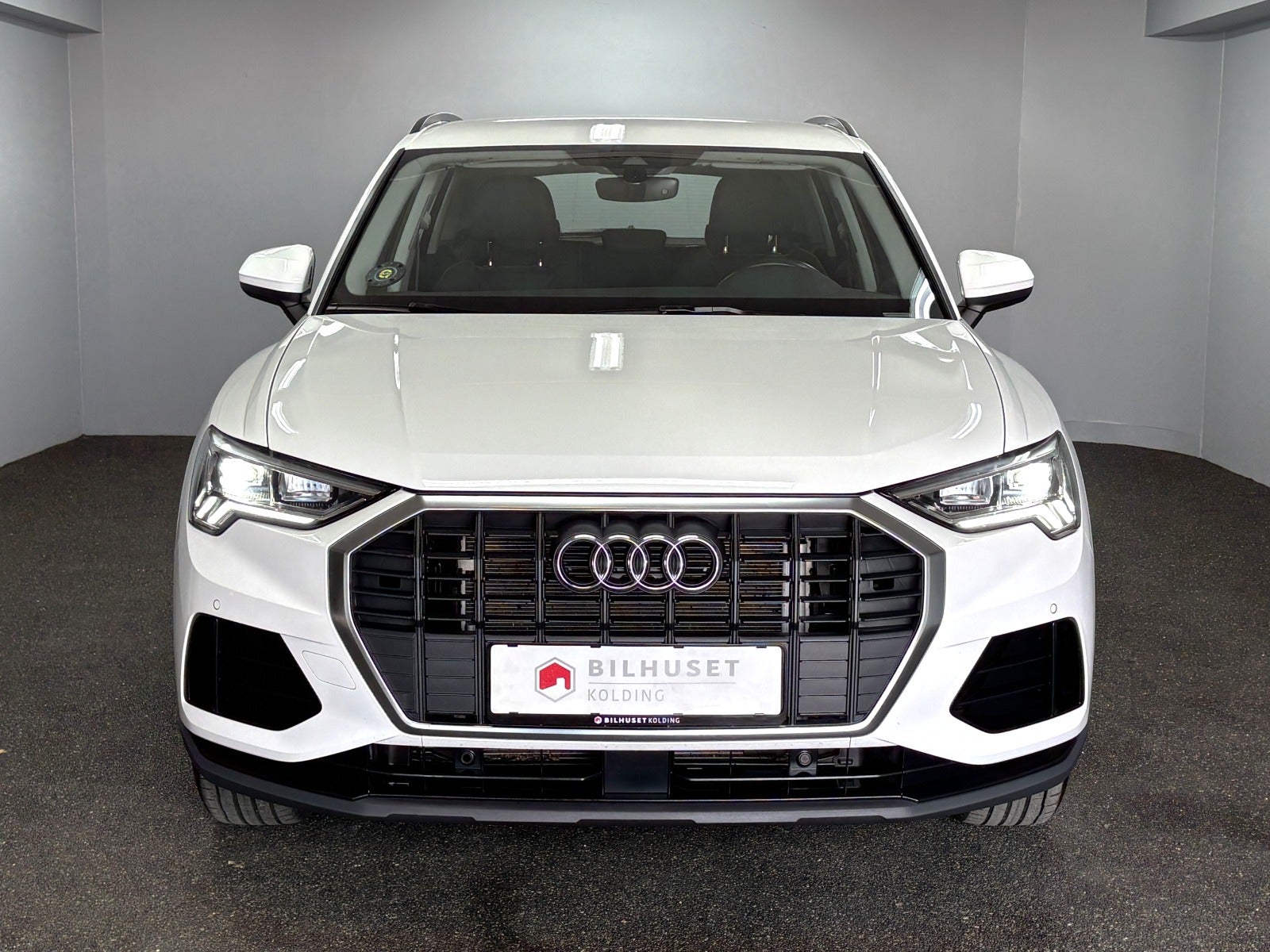 Billede af Audi Q3 45 TFSi e Attitude+ S-tr.